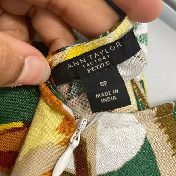 ANN TAYLOR Factory Yellow Floral Dress Sz 0P - Picture 4 of 4